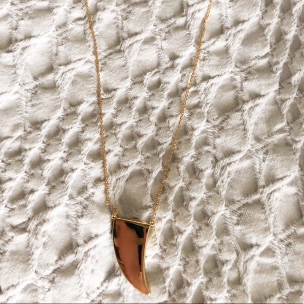 Split Stone Pendant Necklace 💋